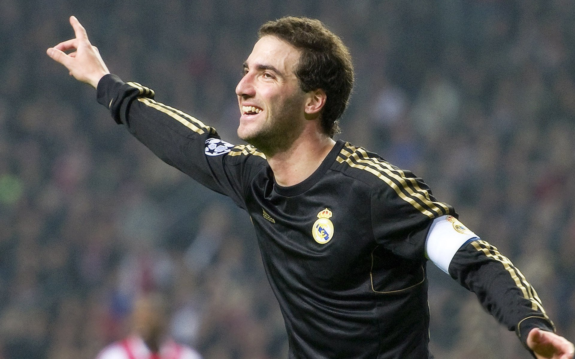 赛前速览:NBA常规赛决赛休斯顿火箭对阵AC米兰,三大看点值得期待的简单介绍